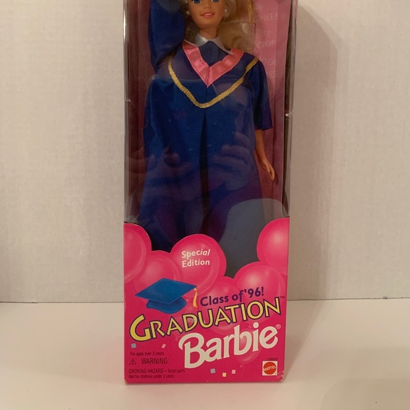 Graduation Barbie Class of 96 - Picture 4 of 6